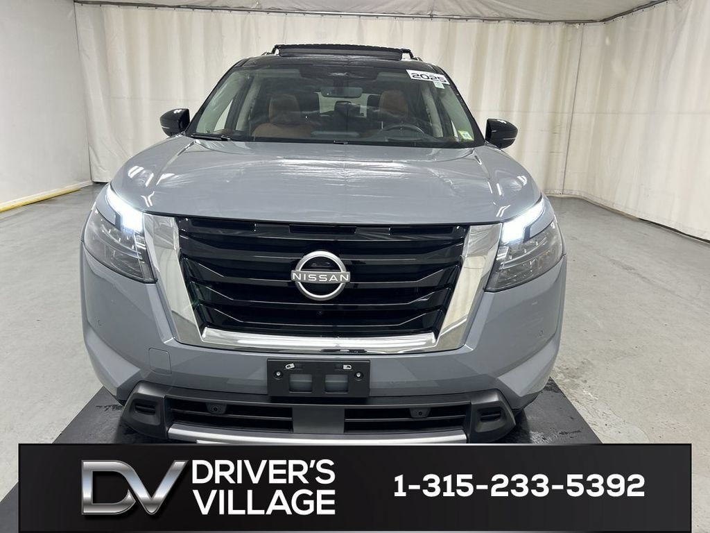 Used 2025 Nissan Pathfinder Platinum 4WD SUV