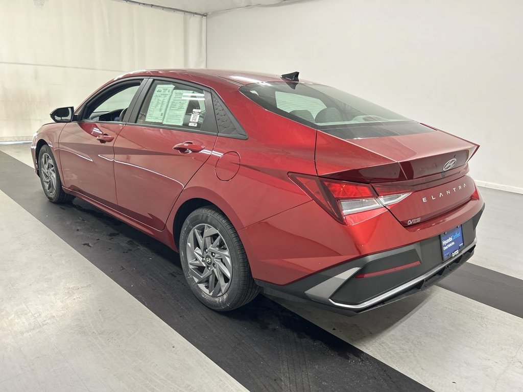 2024 Hyundai Elantra SEL - Photo 7