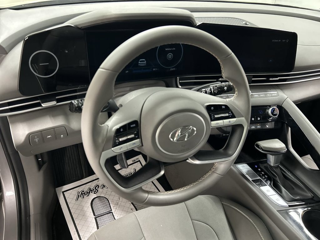 Used 2023 Hyundai Elantra SEL Sedan