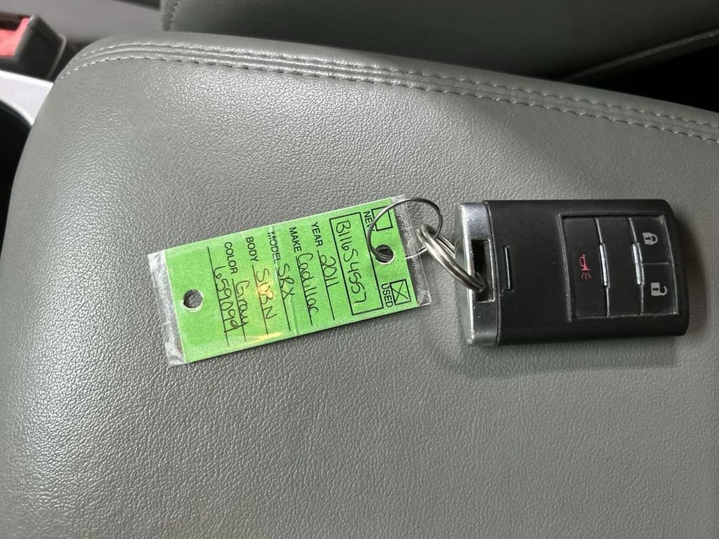 2011 Cadillac SRX Base - Photo 12