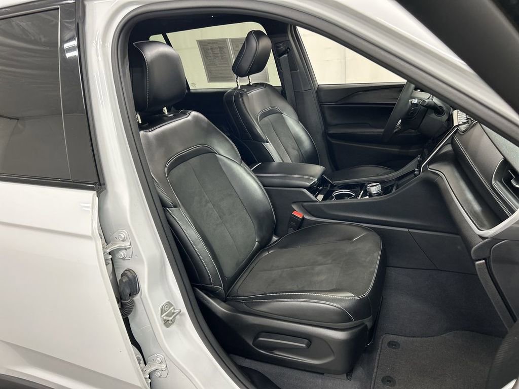 2023 Jeep Grand Cherokee L Altitude - Photo 24