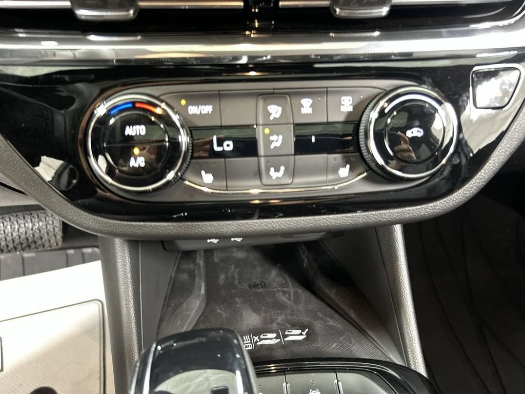 2026 Buick Envista Sport Touring - Photo 16