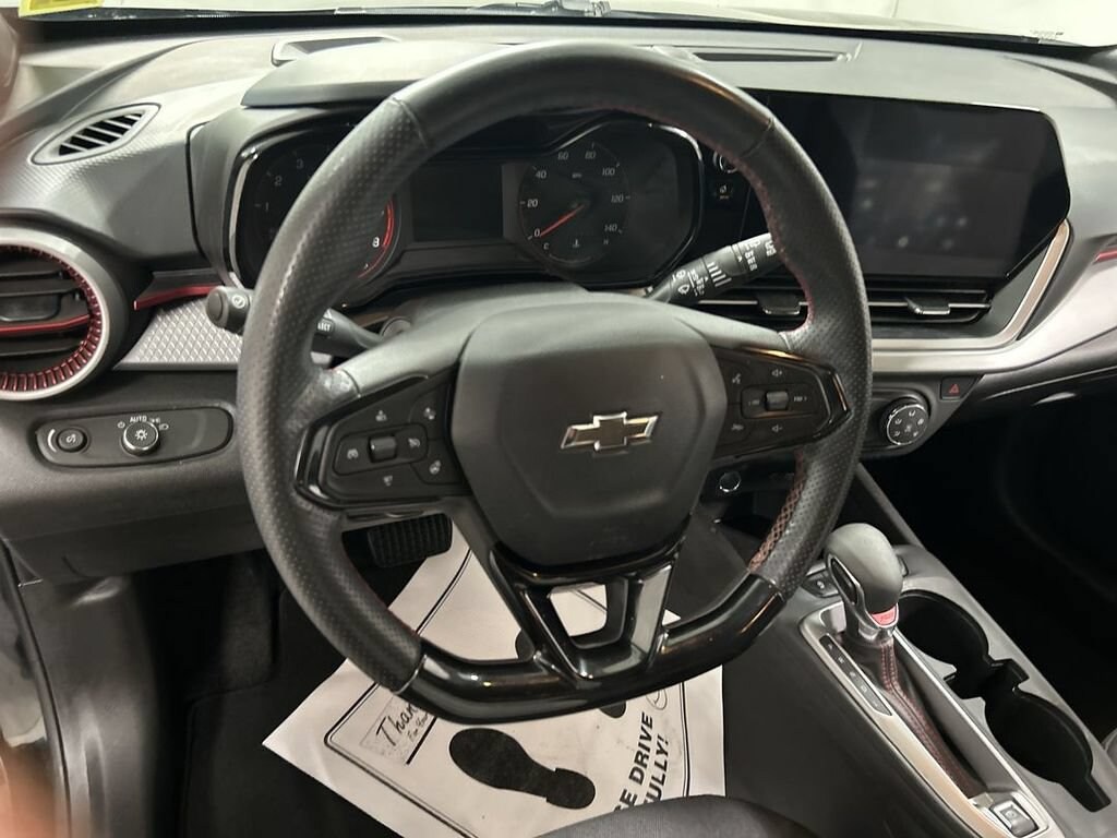 Used 2024 Chevrolet Trax 1RS SUV