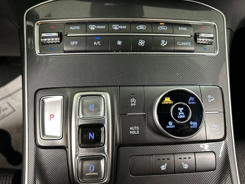 2021 Hyundai Santa Fe SEL - Photo 16