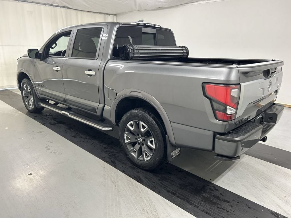 2023 Nissan Titan Platinum Reserve - Photo 5