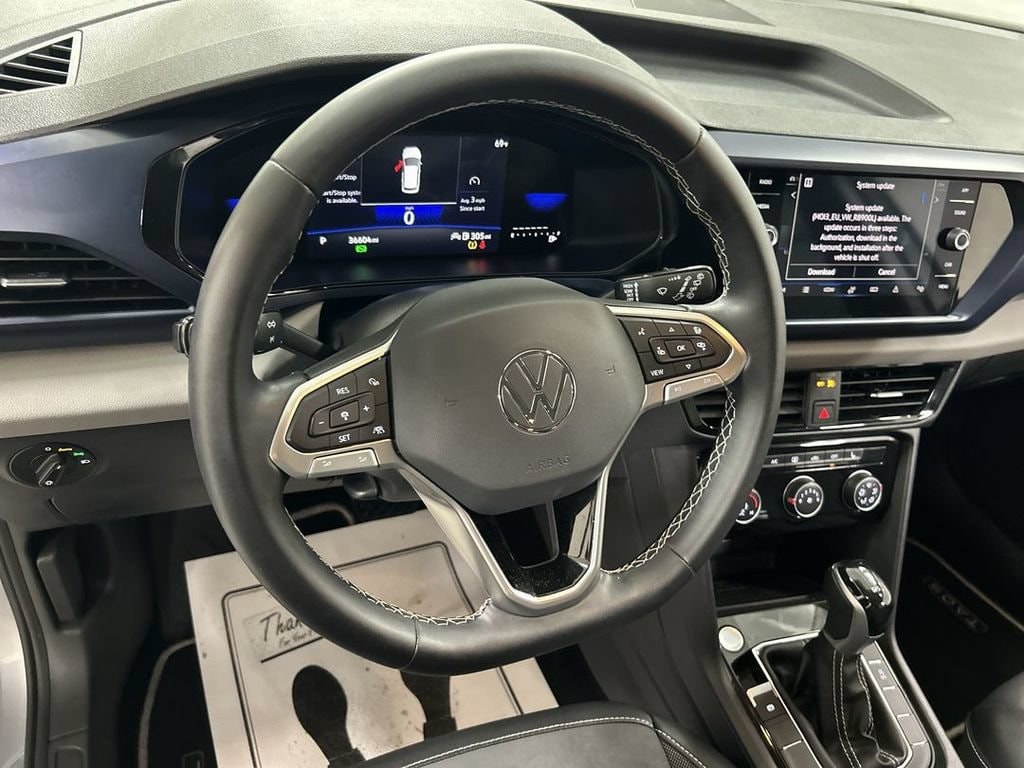 2023 Volkswagen Taos SE - Photo 4
