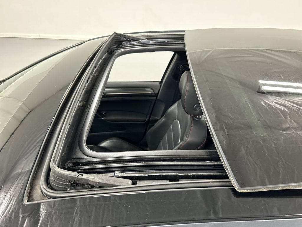 2021 Volkswagen Golf GTI SE - Photo 19