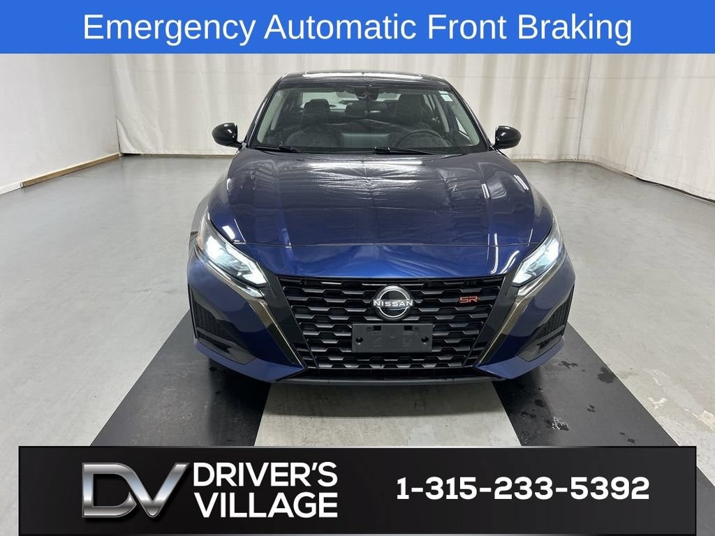 Used 2023 Nissan Altima SR Intelligent AWD Sedan