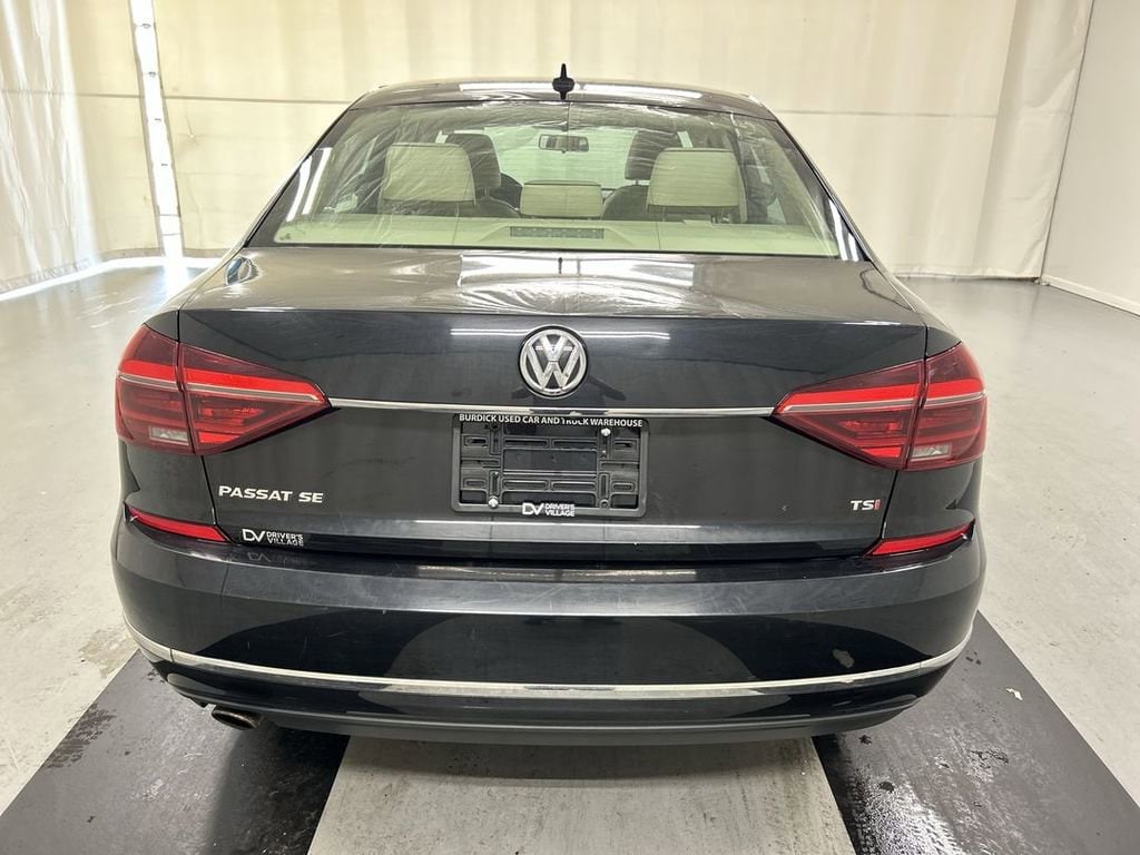 2017 Volkswagen Passat SE - Photo 21