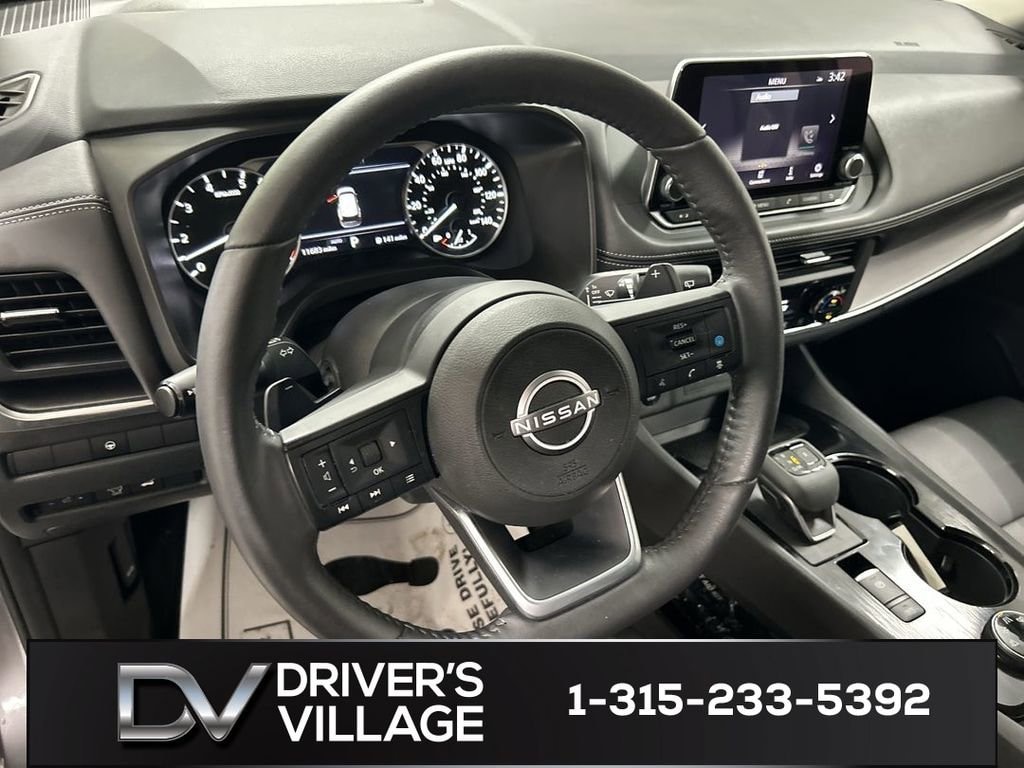 Used 2024 Nissan Rogue SV Intelligent AWD SUV