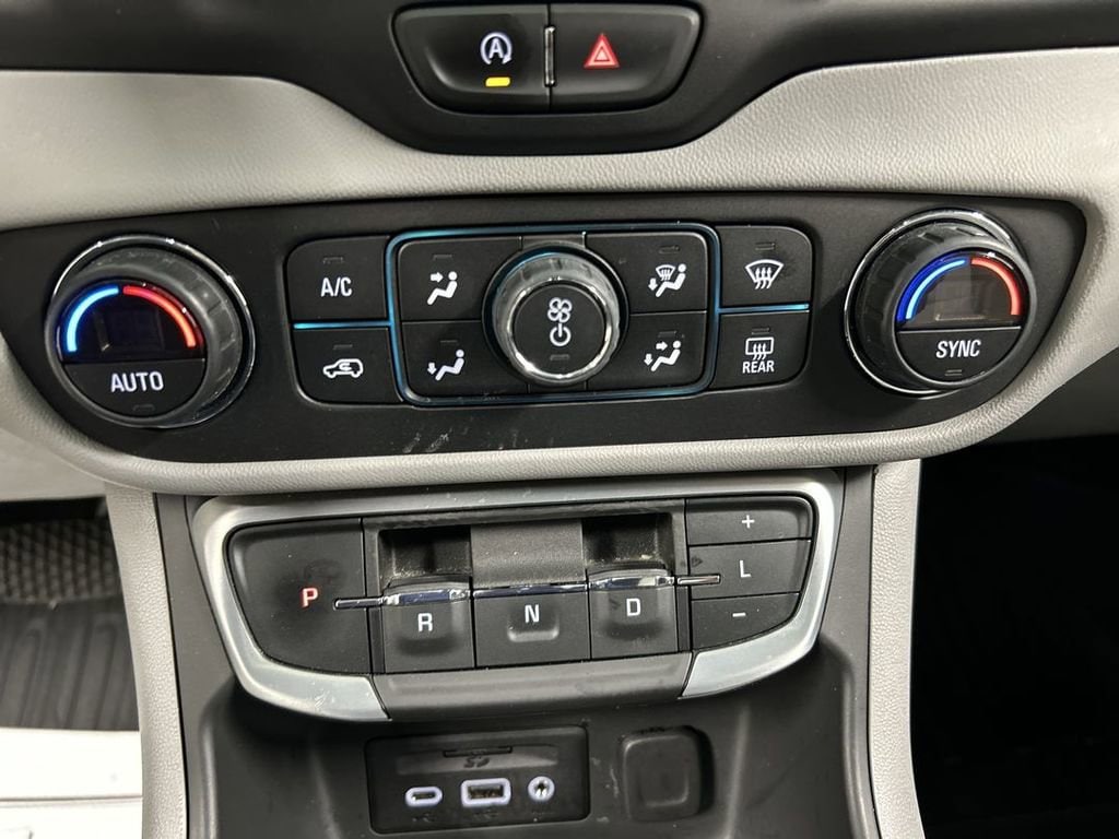 2022 GMC Terrain SLE - Photo 16