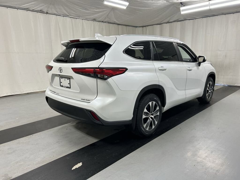 Used 2023 Toyota Highlander XLE SUV
