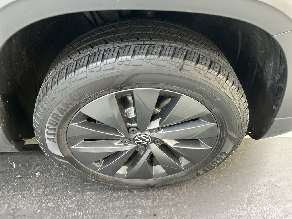 2023 Volkswagen Taos S - Photo 8