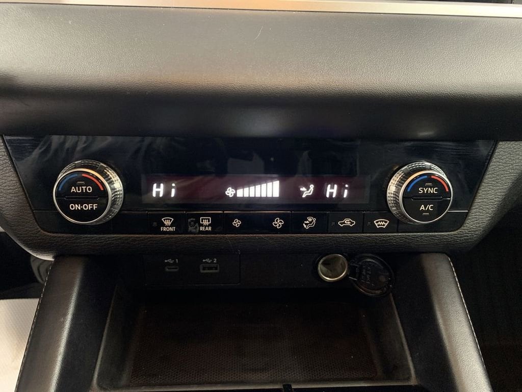 2022 Mitsubishi Outlander ES - Photo 16