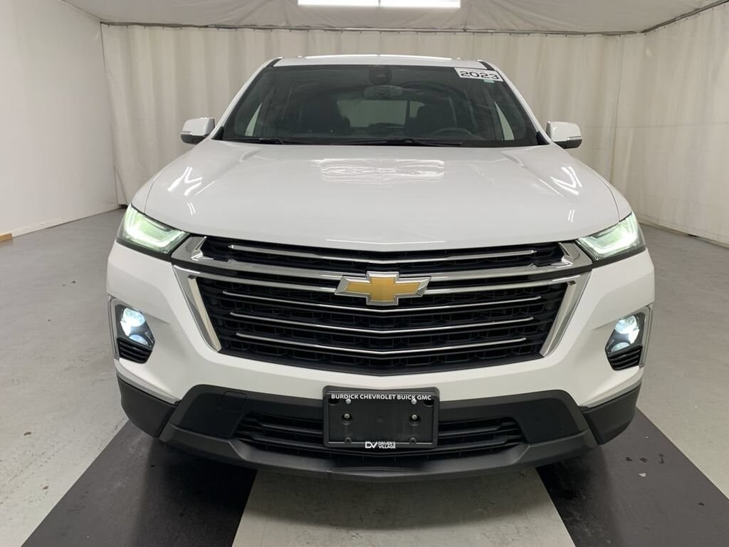 Used 2023 Chevrolet Traverse LT Cloth SUV