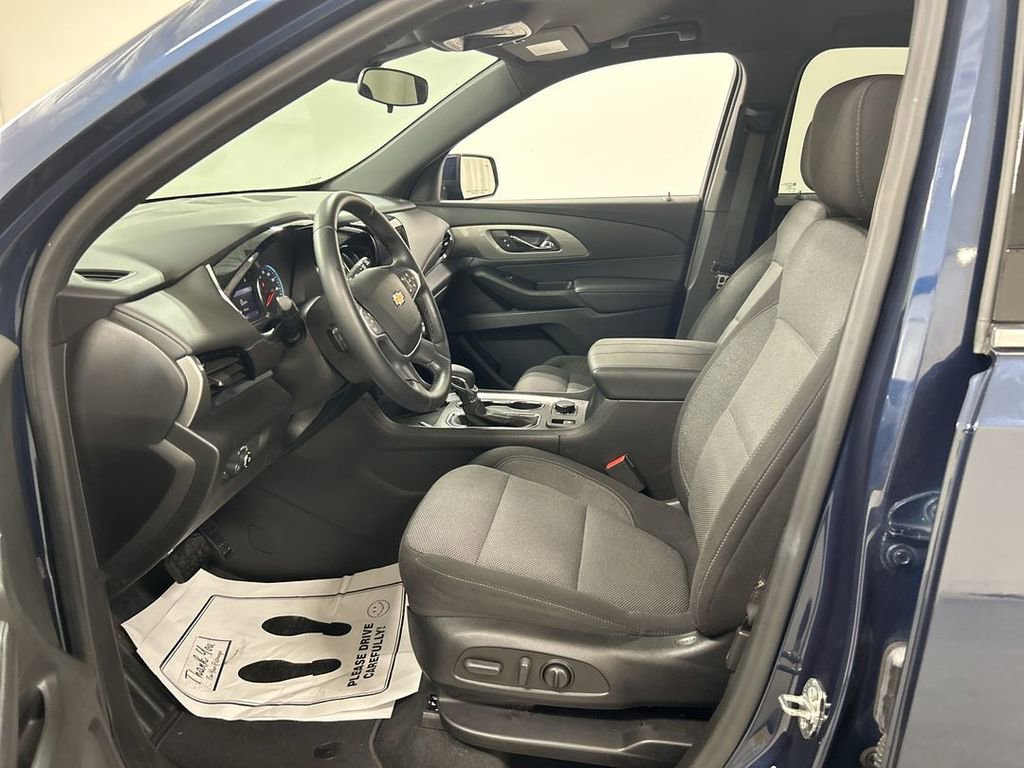 2023 Chevrolet Traverse 1LT - Photo 9