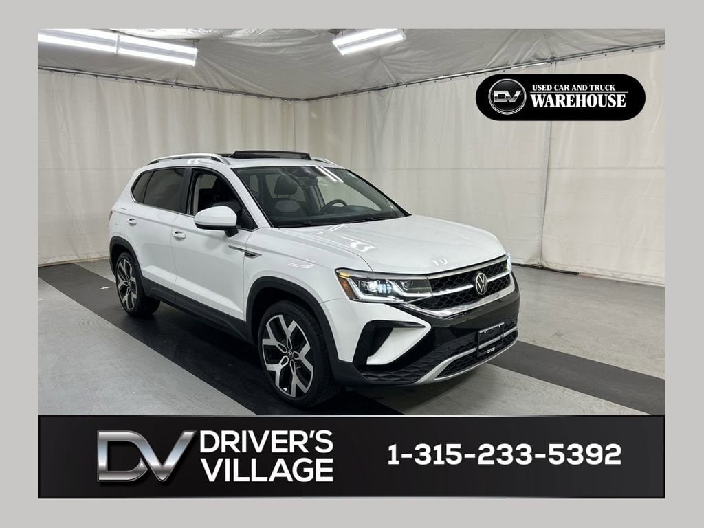2023 Volkswagen Taos 1.5T SEL 4Motion's photo