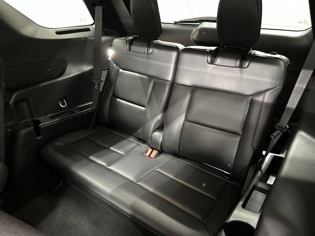 2025 Ford Explorer ST - Photo 21