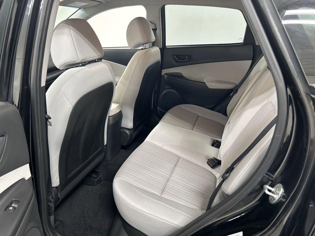 2022 Hyundai Kona SEL - Photo 19
