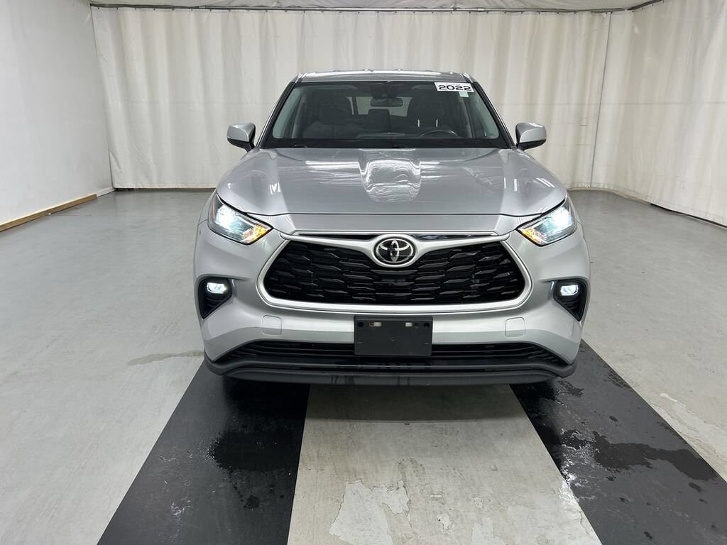Used 2022 Toyota Highlander LE SUV