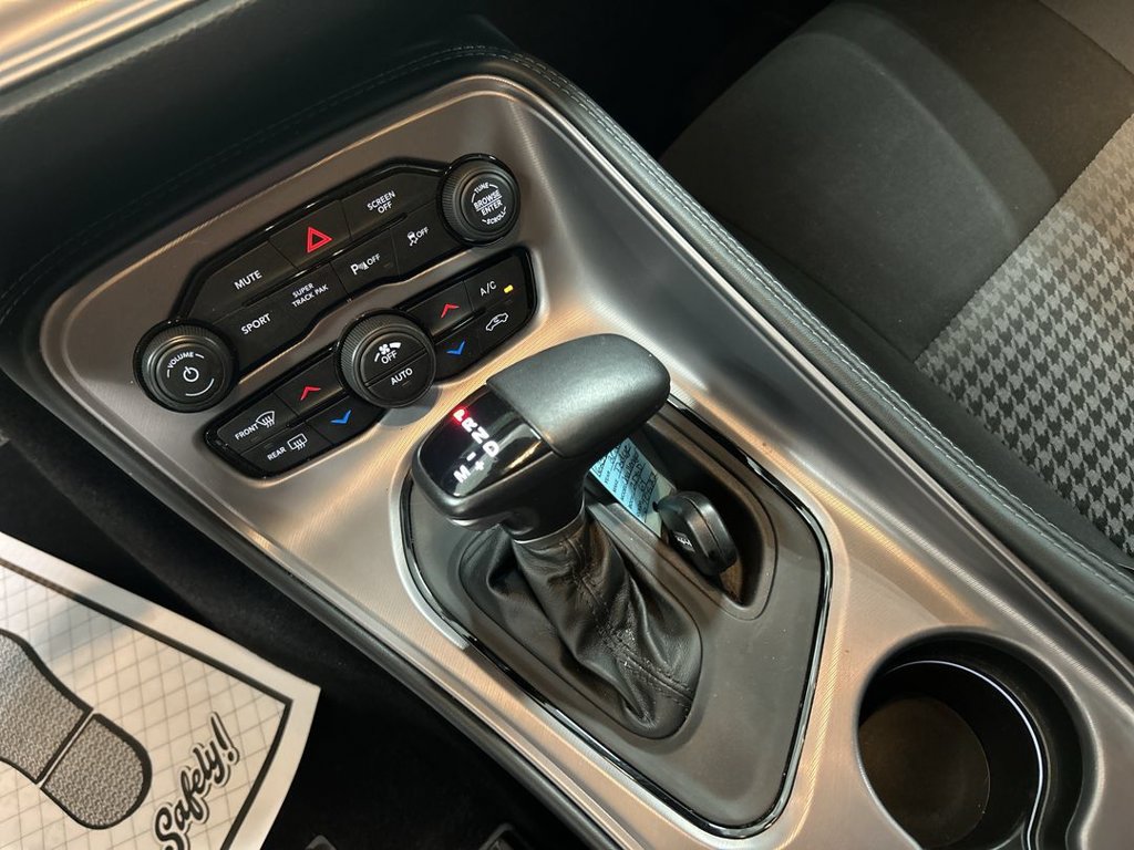 2023 Dodge Challenger GT - Photo 18