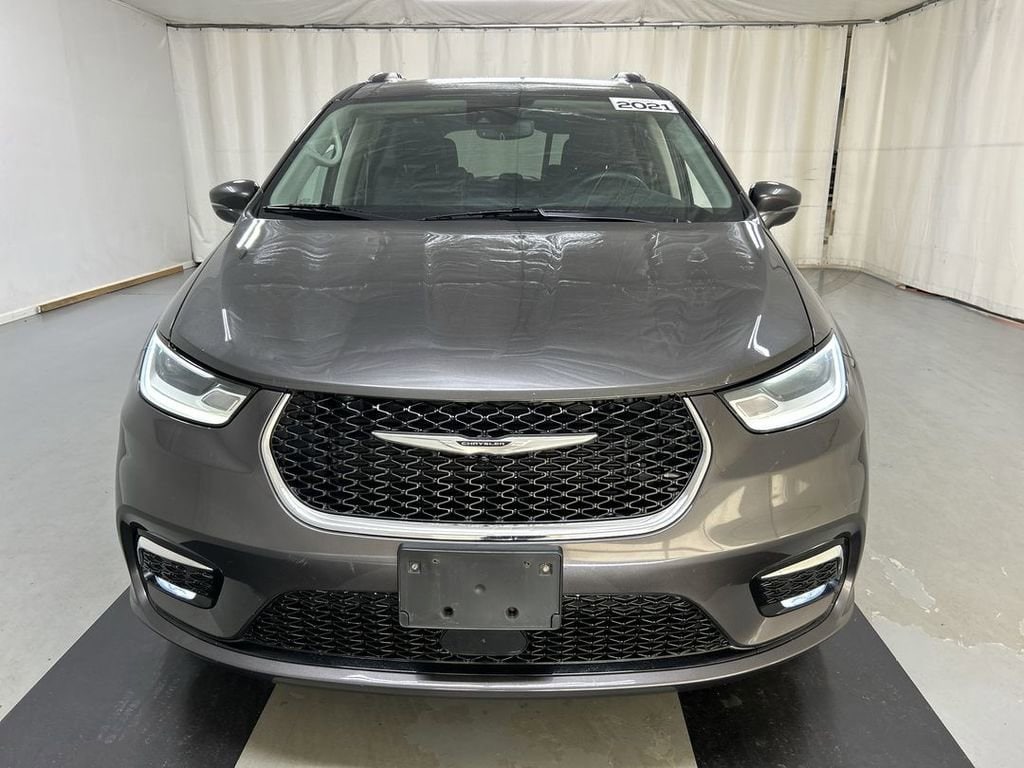 Used 2021 Chrysler Pacifica Touring L AWD Minivan