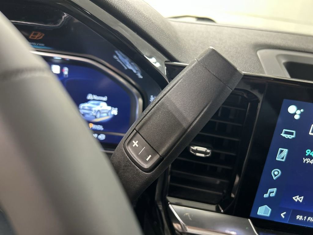 2023 Chevrolet Silverado 1500 LT - Photo 17