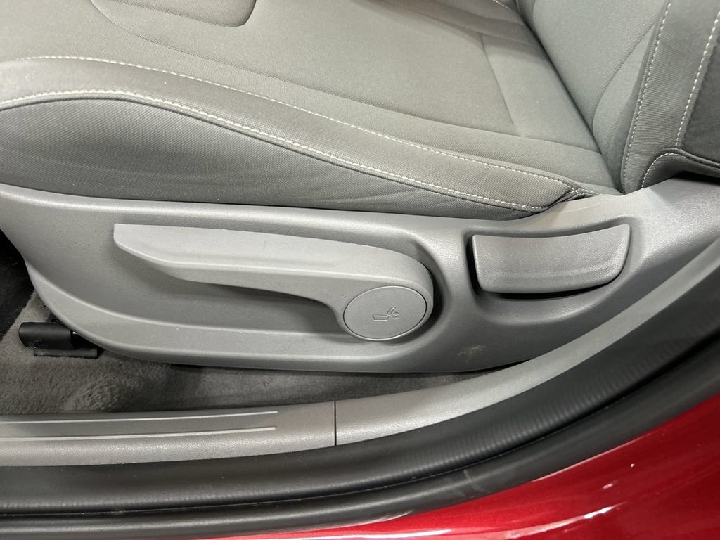 2024 Hyundai Elantra SEL - Photo 10