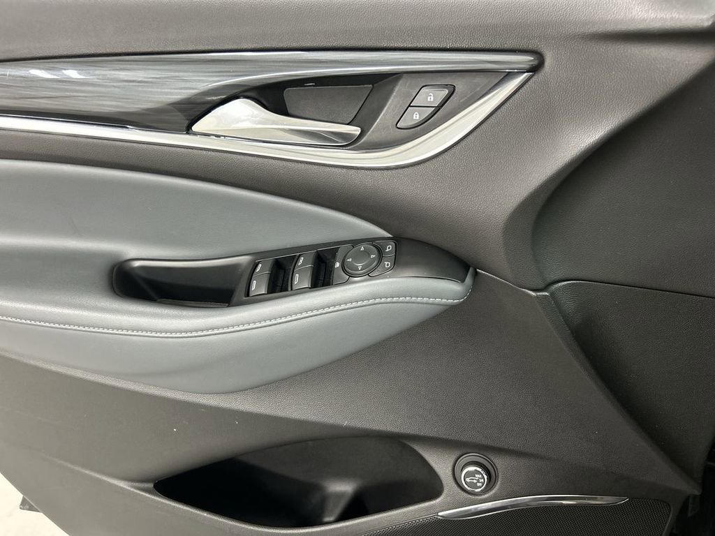 2023 Buick Enclave Essence - Photo 11