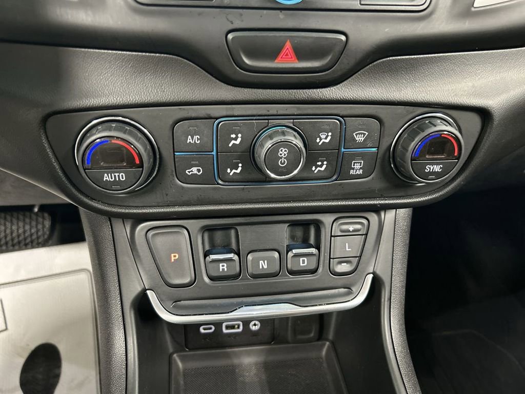 2021 GMC Terrain SLE - Photo 16