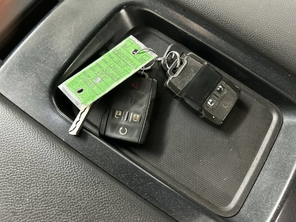 2018 Chevrolet Silverado 1500 LT - Photo 12