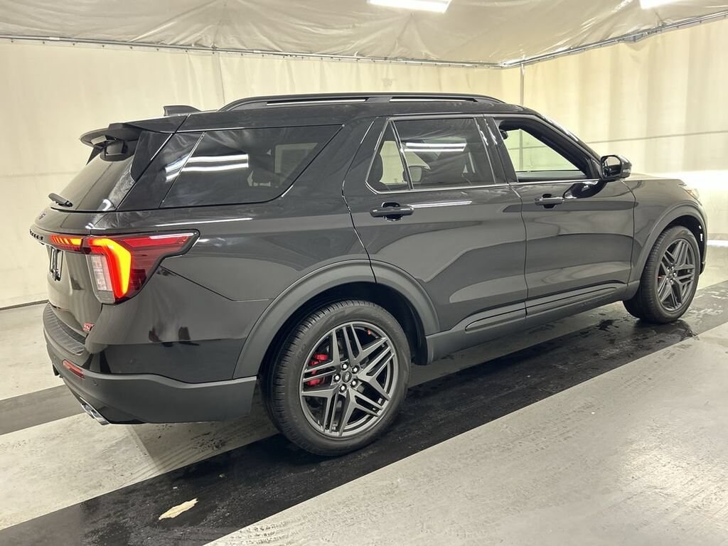 Used 2025 Ford Explorer ST SUV