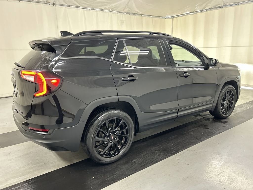 Used 2023 GMC Terrain SLT SUV
