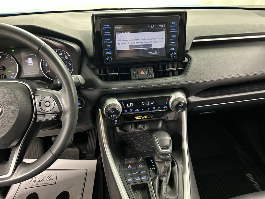 2019 Toyota RAV4 XLE Premium - Photo 17
