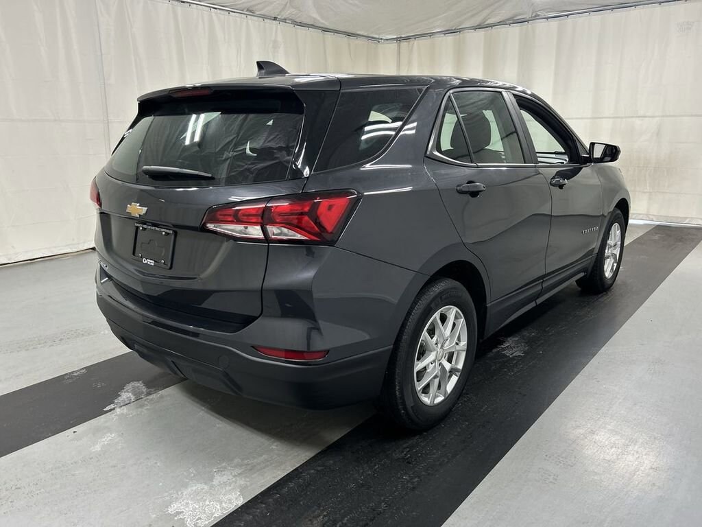 Used 2022 Chevrolet Equinox LS SUV