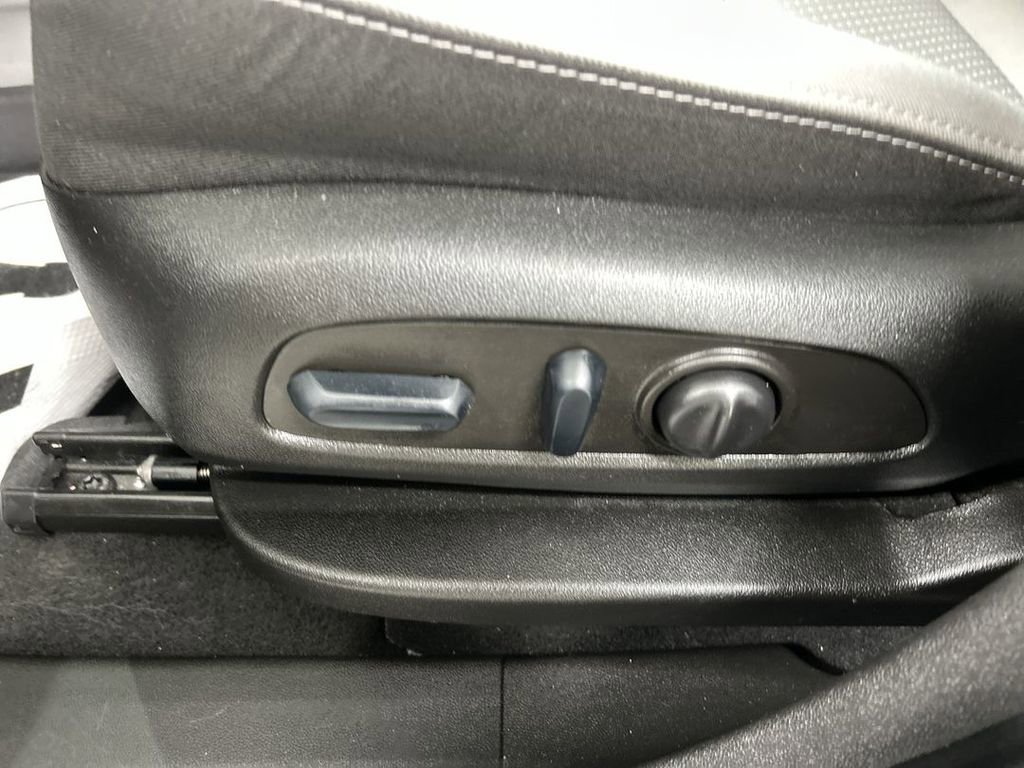 2022 GMC Terrain SLE - Photo 10