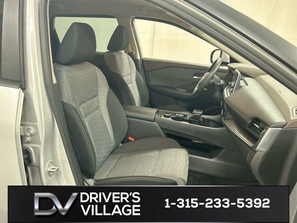 2023 Nissan Rogue SV - Photo 22