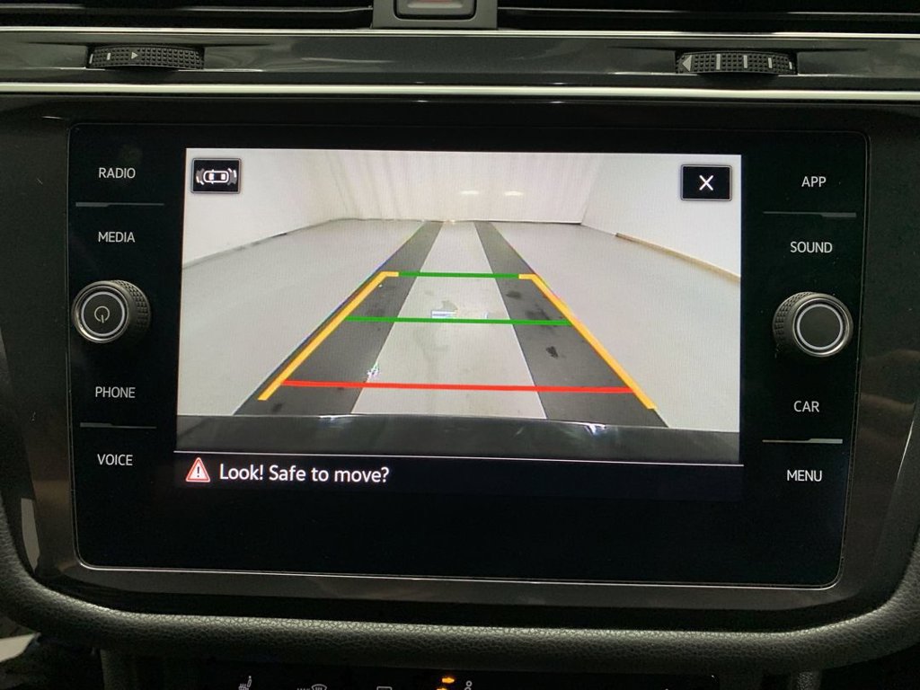 2022 Volkswagen Tiguan SE R-LINE BLACK - Photo 15