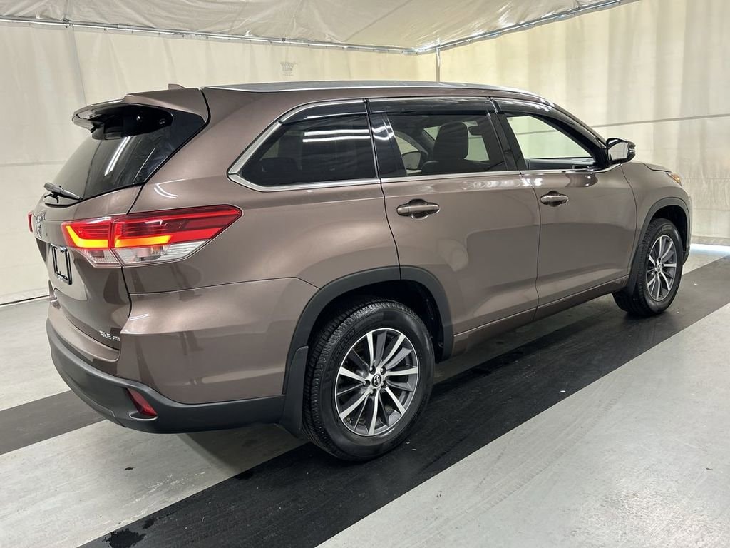 Used 2018 Toyota Highlander XLE SUV