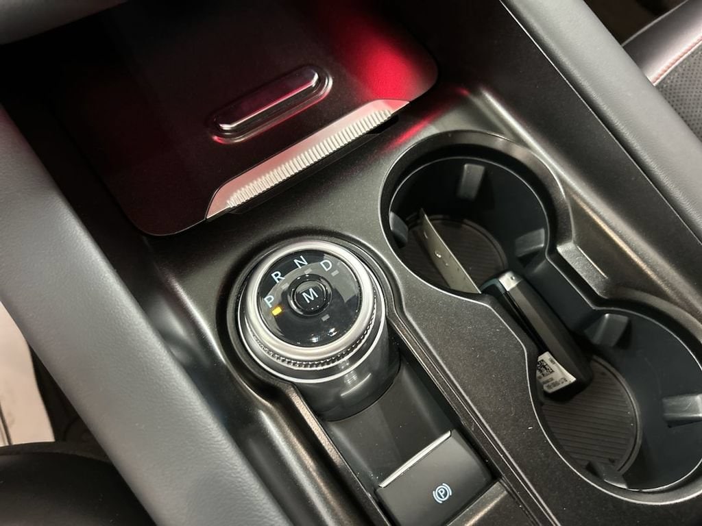 2025 Ford Explorer ST - Photo 17