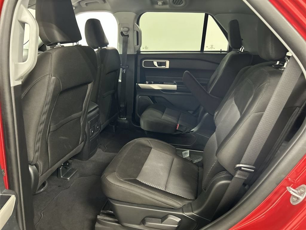 2023 Ford Explorer XLT - Photo 19