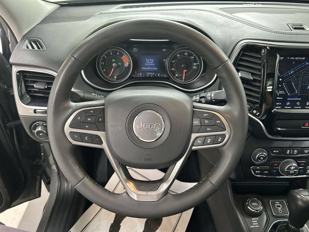 Used 2022 Jeep Cherokee Limited 4x4 SUV