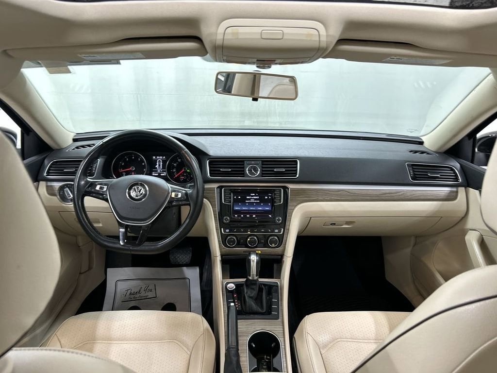 2017 Volkswagen Passat SE - Photo 18