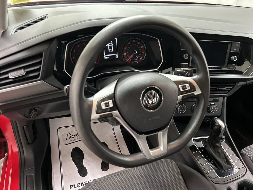 Used 2019 Volkswagen Jetta 1.4T SE Sedan