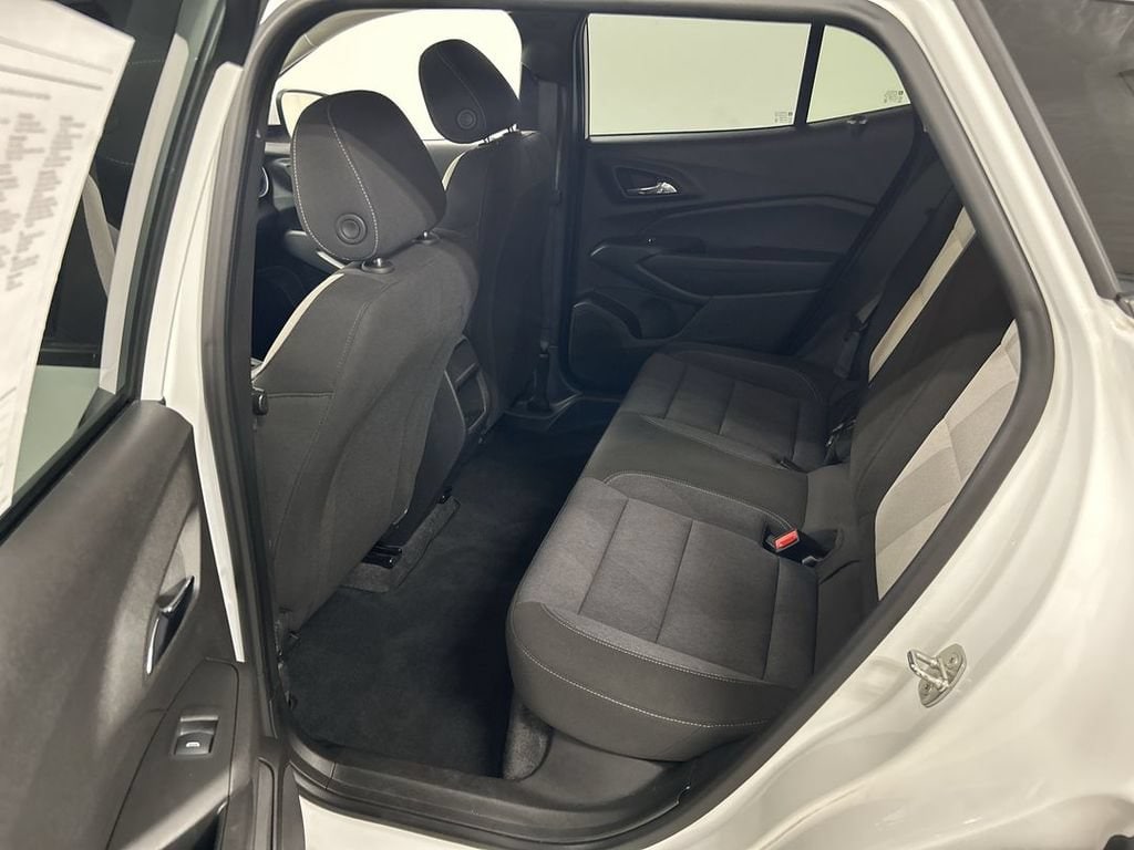 2024 Chevrolet Trax LS - Photo 19