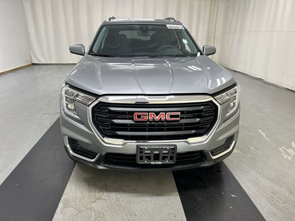 Used 2023 GMC Terrain SLE SUV