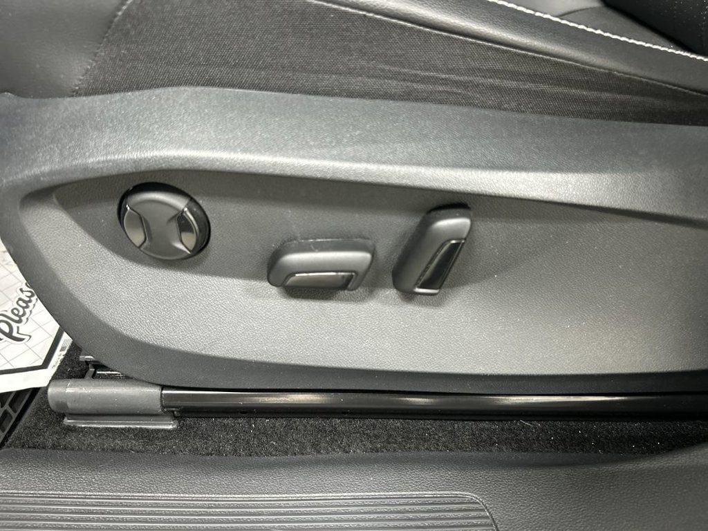 2024 Volkswagen Tiguan SE - Photo 10