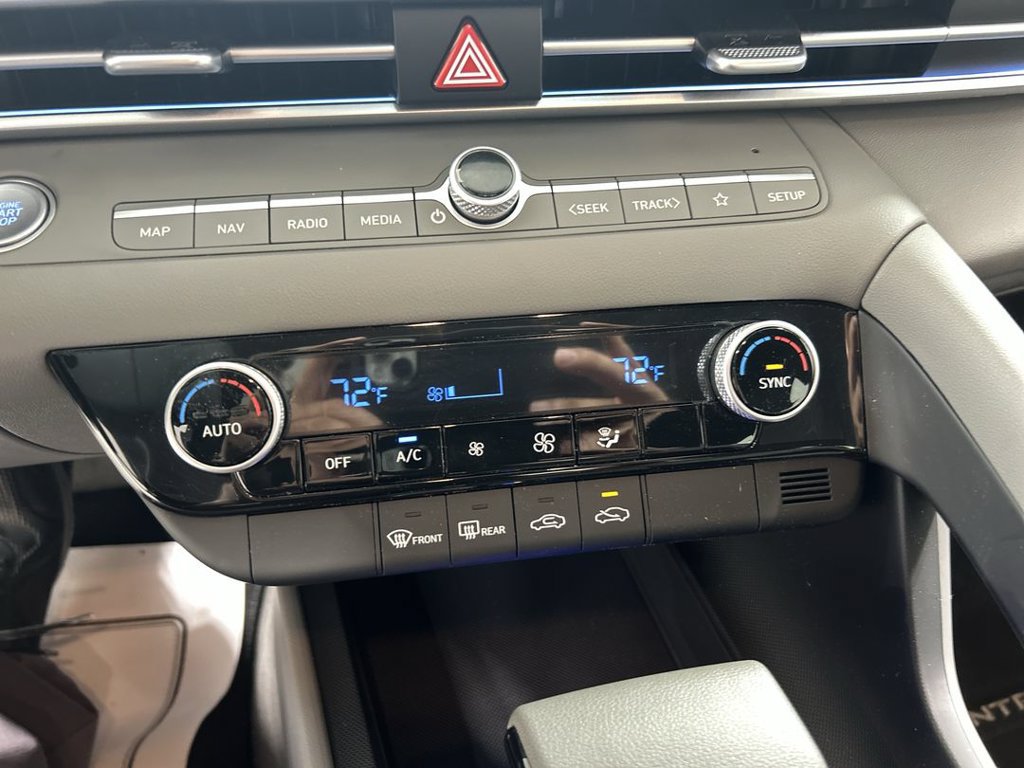 2024 Hyundai Elantra SEL - Photo 16