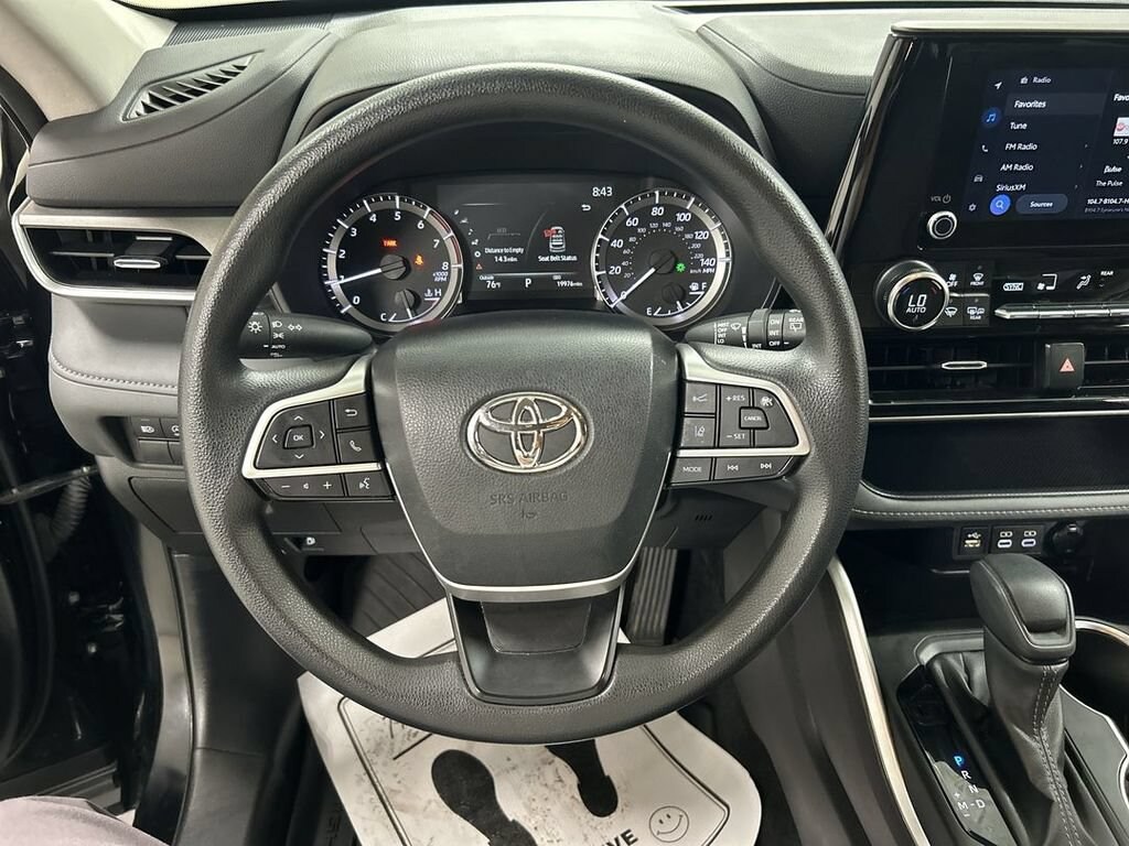 Used 2023 Toyota Highlander L SUV