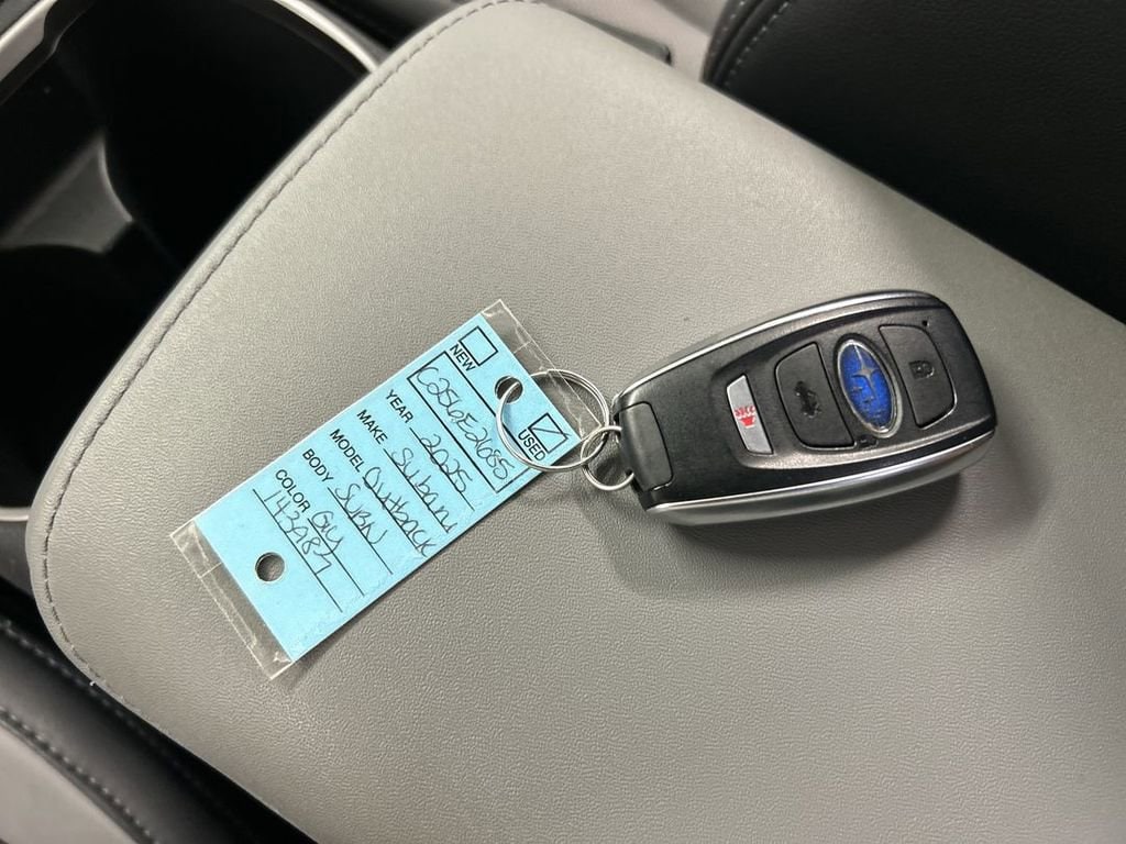 2025 Subaru Outback Limited - Photo 12